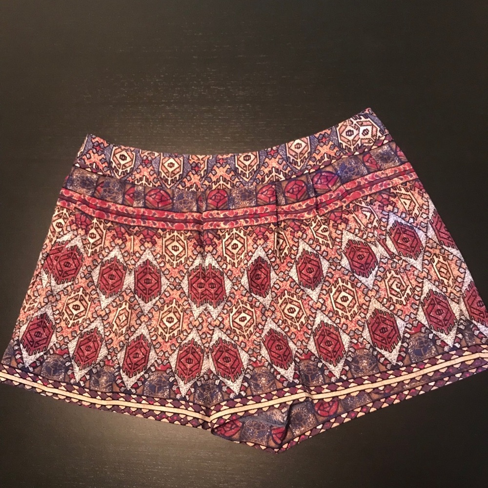 *NEVER WORN* Forever 21 Print Shorts